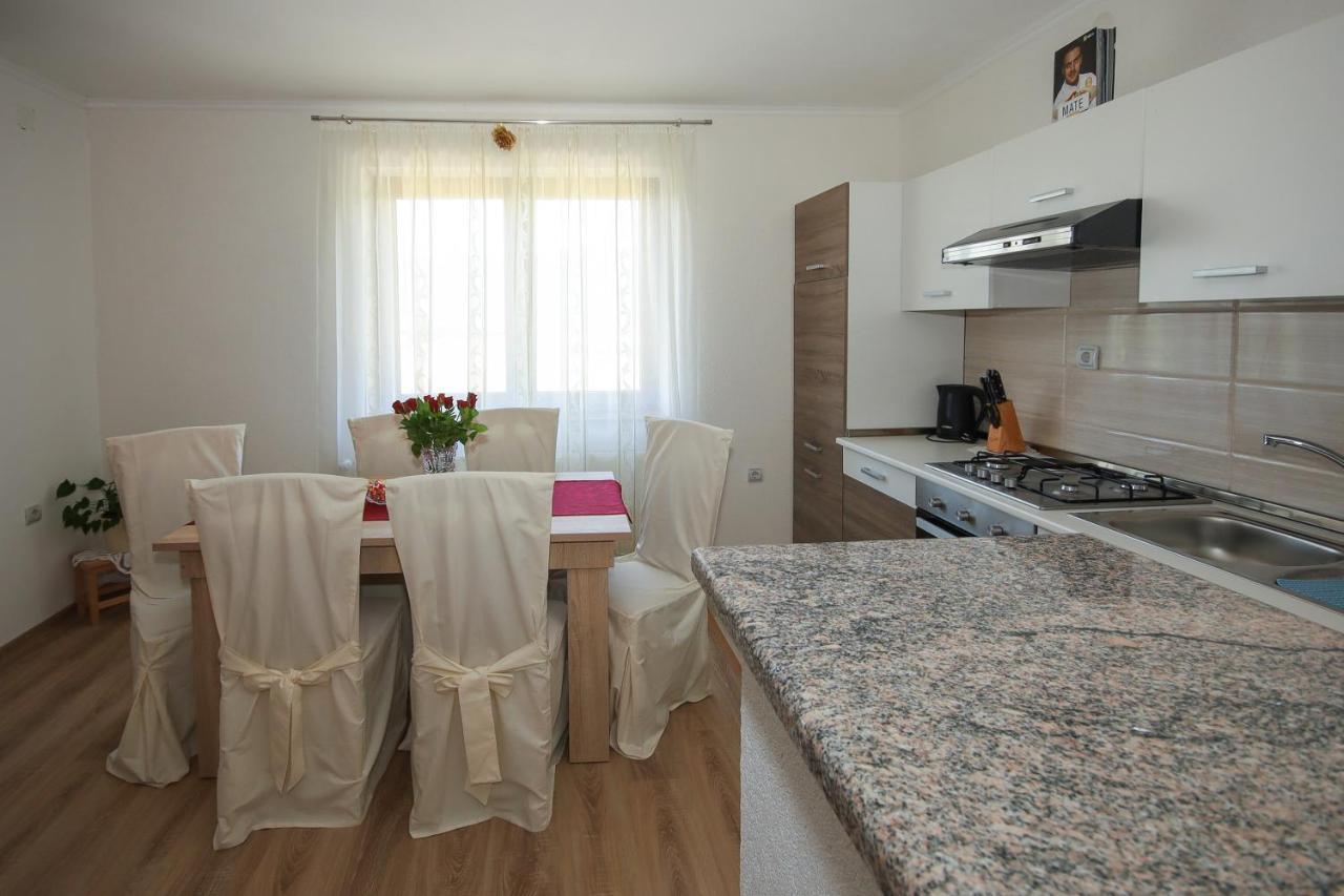 Apartman Lucija & Luka Оточац Екстер'єр фото