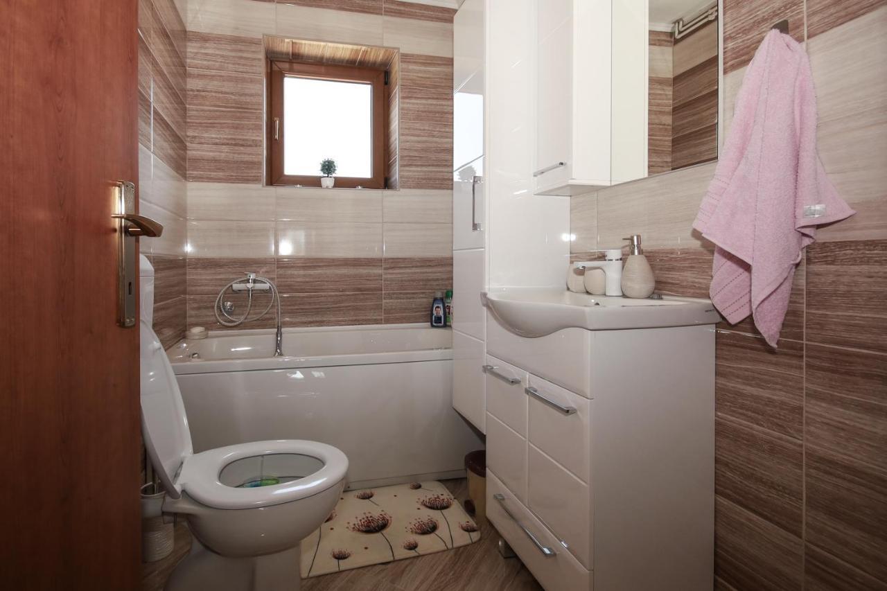 Apartman Lucija & Luka Оточац Екстер'єр фото
